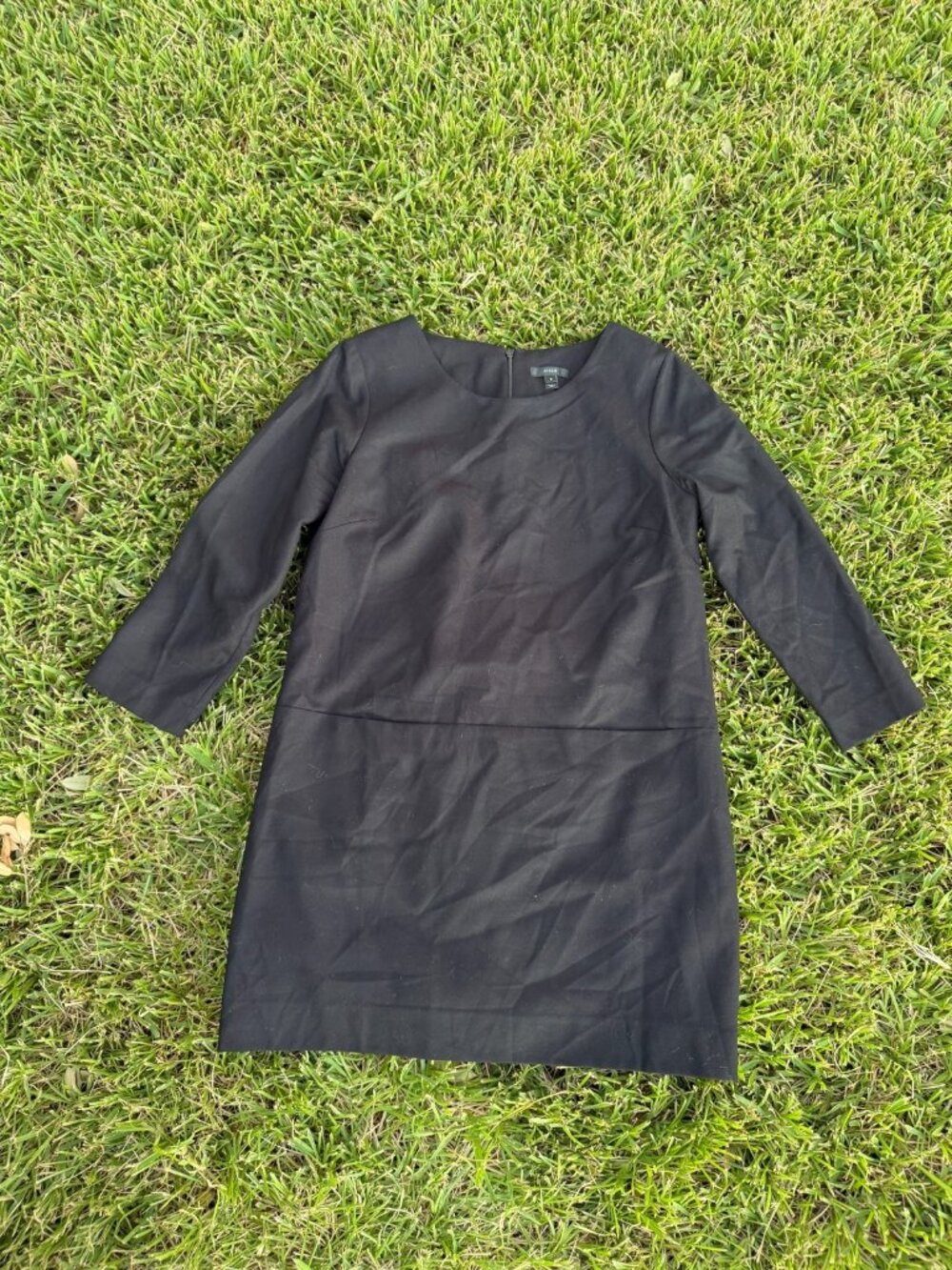 J. Crew "Jules" shift dress featuring 3/4 sleeves Black color size US 8 classic